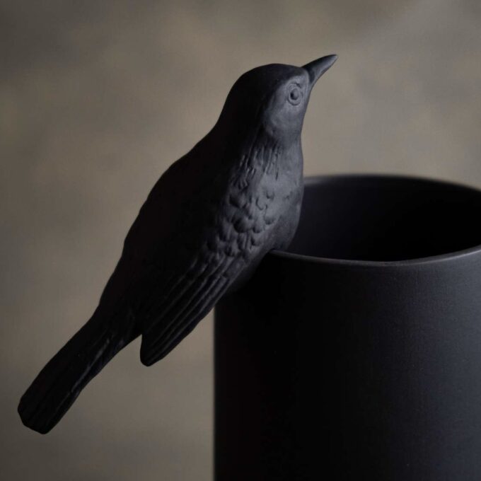 Porcelāna putns 'Melnais meža strazds'